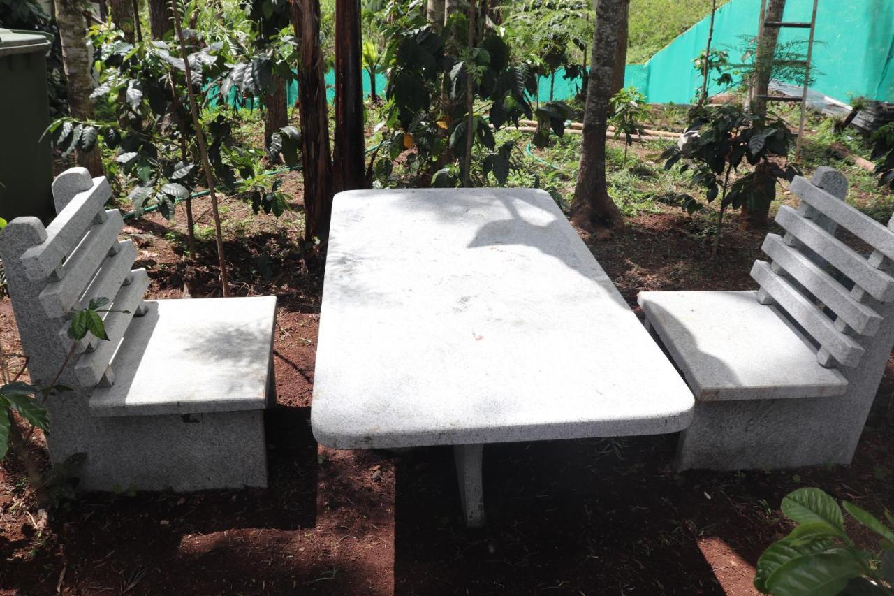 Pine Villa Garden Yercaud Exterior photo